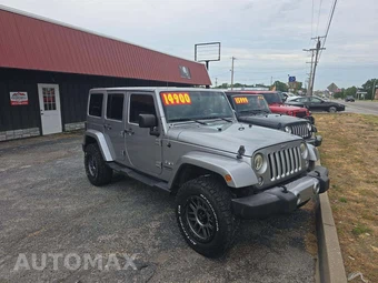 2016 Jeep Wrangler Unlimited Sahara - miniatura 4