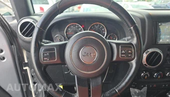 2016 Jeep Wrangler Unlimited Sahara - miniatura 14