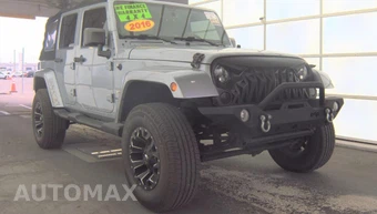 2016 Jeep Wrangler Unlimited Sahara - miniatura 4