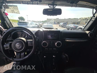 2016 Jeep Wrangler Unlimited Sahara - miniatura 11