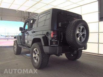 2016 Jeep Wrangler Unlimited Sahara - miniatura 6