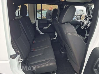 2016 Jeep Wrangler Unlimited Sahara - miniatura 16