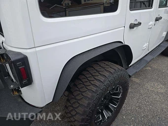 2016 Jeep Wrangler Unlimited Sahara - miniatura 27