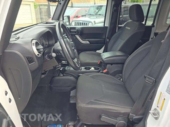 2016 Jeep Wrangler Unlimited Sahara - miniatura 6