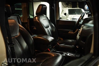 2016 Jeep Wrangler Unlimited Sahara - miniatura 13