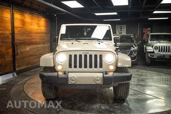 2016 Jeep Wrangler Unlimited Sahara - miniatura 4