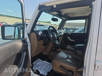 2016 Jeep Wrangler Unlimited Sahara - miniatura 13