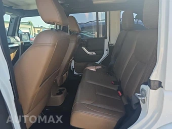 2016 Jeep Wrangler Unlimited Sahara - miniatura 16