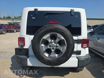 2016 Jeep Wrangler Unlimited Sahara - miniatura 5