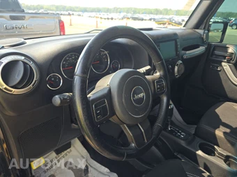 2016 Jeep Wrangler Unlimited Sahara - miniatura 10