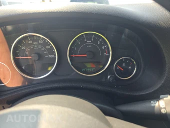 2016 Jeep Wrangler Unlimited Sahara - miniatura 12
