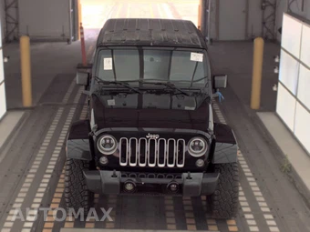 2016 Jeep Wrangler Unlimited Sahara - miniatura 2