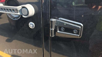2016 Jeep Wrangler Unlimited Sahara - miniatura 32