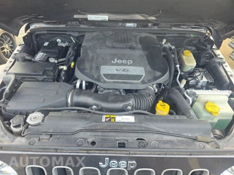 2016 Jeep Wrangler Unlimited Sahara - miniatura 15