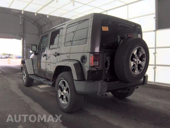 2016 Jeep Wrangler Unlimited Sahara - miniatura 6