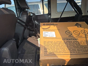 2016 Jeep Wrangler Unlimited Sahara - miniatura 13