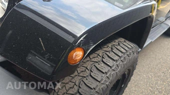 2016 Jeep Wrangler Unlimited Sahara - miniatura 24