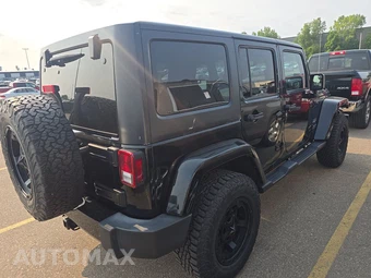 2016 Jeep Wrangler Unlimited Sahara - miniatura 4