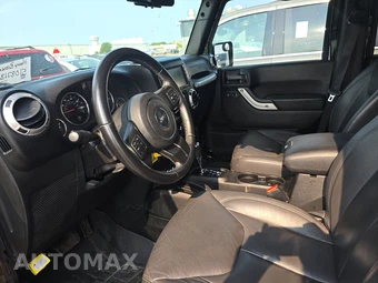 2016 Jeep Wrangler Unlimited Sahara - miniatura 7
