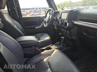 2016 Jeep Wrangler Unlimited Sahara - miniatura 8