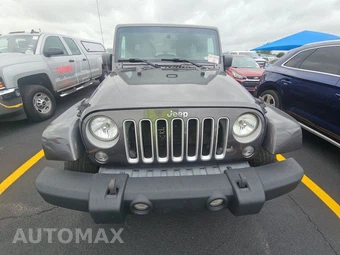 2016 Jeep Wrangler Unlimited Sahara - miniatura 2