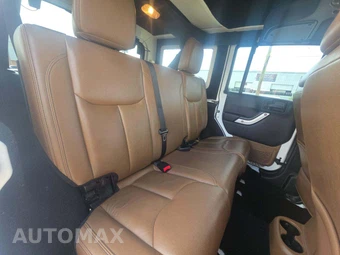 2016 Jeep Wrangler Unlimited Sahara - miniatura 13