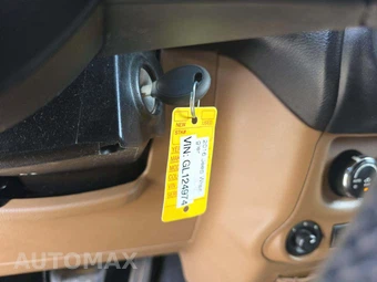 2016 Jeep Wrangler Unlimited Sahara - miniatura 5