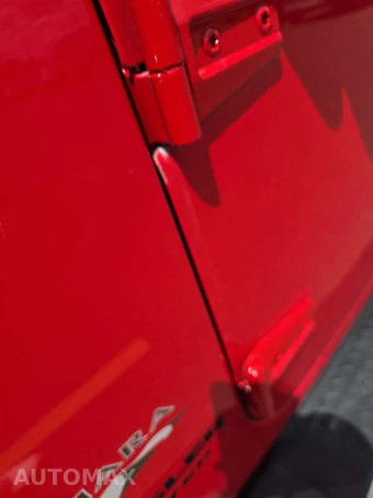 2016 Jeep Wrangler Unlimited Sahara - miniatura 19