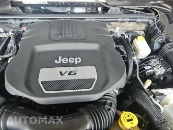 2016 Jeep Wrangler Unlimited Sahara - miniatura 15
