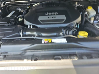 2016 Jeep Wrangler Unlimited Sahara - miniatura 15