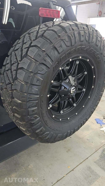 2016 Jeep Wrangler Unlimited Sahara - miniatura 26