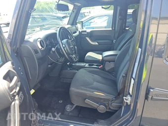 2016 Jeep Wrangler Unlimited Sahara - miniatura 7