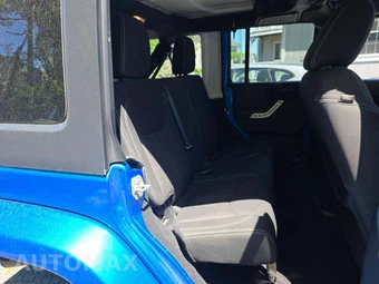 2016 Jeep Wrangler Unlimited Sahara - miniatura 16