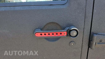 2016 Jeep Wrangler Unlimited Sahara - miniatura 39