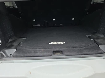 2016 Jeep Wrangler Unlimited Sahara - miniatura 19