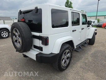 2016 Jeep Wrangler Unlimited Sahara - miniatura 4
