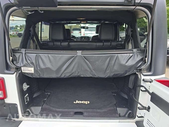 2016 Jeep Wrangler Unlimited Sahara - miniatura 14