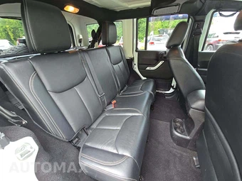 2016 Jeep Wrangler Unlimited Sahara - miniatura 16