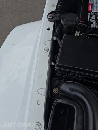 2016 Jeep Wrangler Unlimited Sahara - miniatura 22