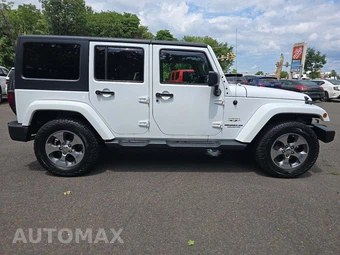 2016 Jeep Wrangler Unlimited Sahara - miniatura 4