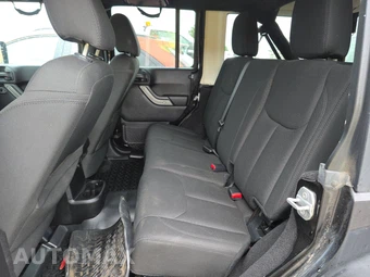 2016 Jeep Wrangler Unlimited Sport - miniatura 13