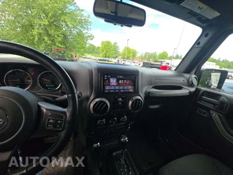 2016 Jeep Wrangler Unlimited Sport - miniatura 10