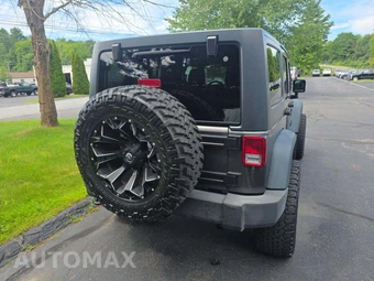 2016 Jeep Wrangler Unlimited Sport - miniatura 3