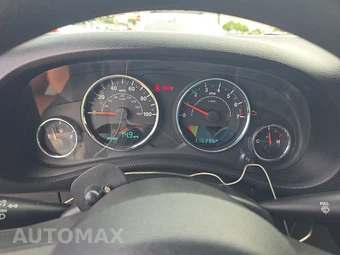 2016 Jeep Wrangler Unlimited Sport - miniatura 12