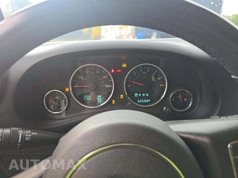 2016 Jeep Wrangler Unlimited Sport - miniatura 6