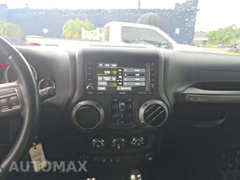 2016 Jeep Wrangler Unlimited Sport - miniatura 7