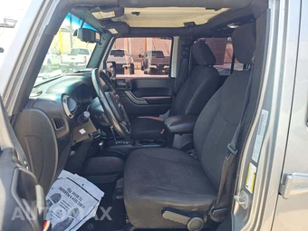 2016 Jeep Wrangler Unlimited Sport - miniatura 6