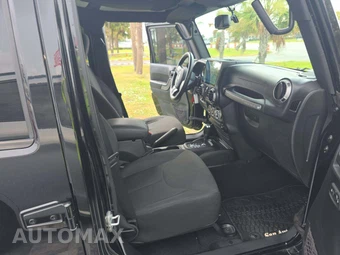 2016 Jeep Wrangler Unlimited Sport - miniatura 18