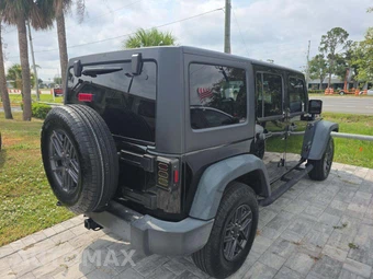 2016 Jeep Wrangler Unlimited Sport - miniatura 3