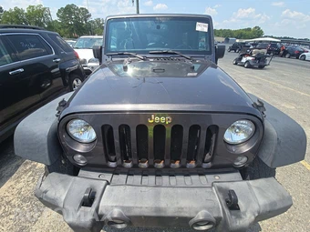 2016 Jeep Wrangler Unlimited Sport - miniatura 2